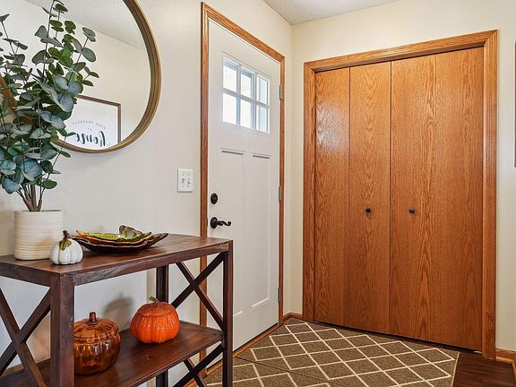 2nd image of 9715 Gander Ln