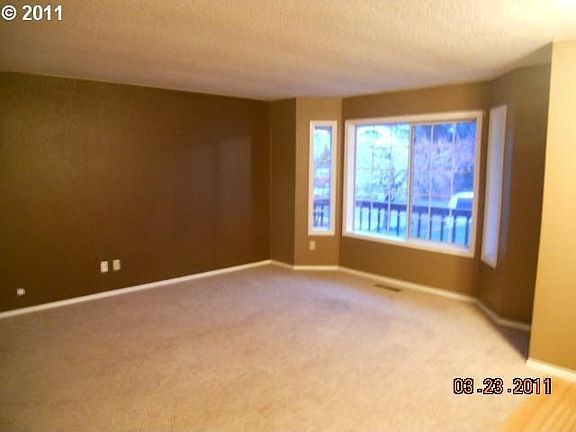 3rd image of 1716 SE 158th Ave