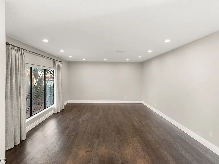 13 Dovetail Cir — Photo 56