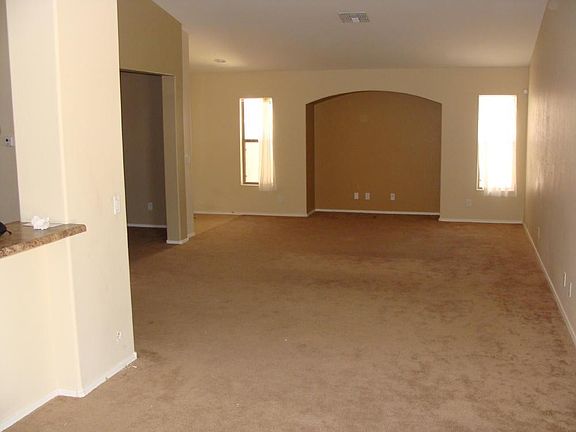 4th image of 44984 W Paraiso Lane