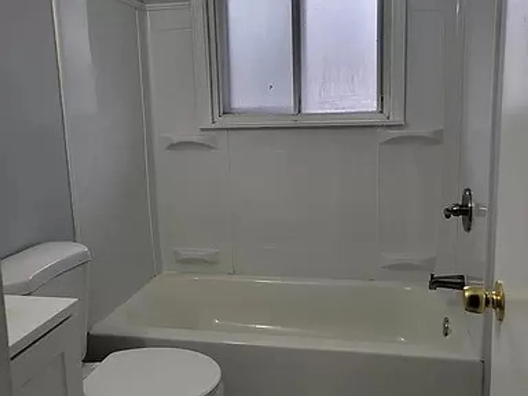 601 Abbe Rd — Photo 3
