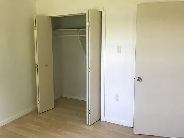 1130 Brown Ave — Photo 5
