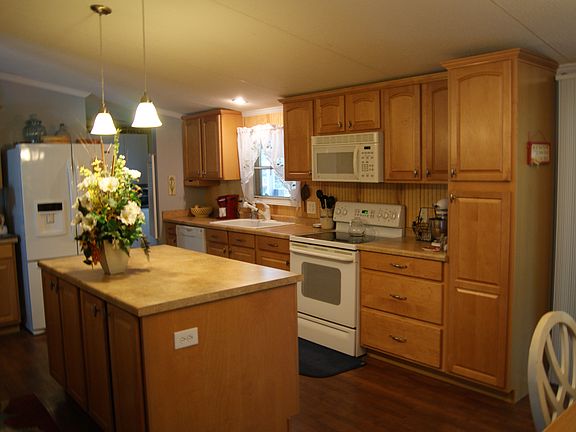 2nd image of 121 John Smith Way
