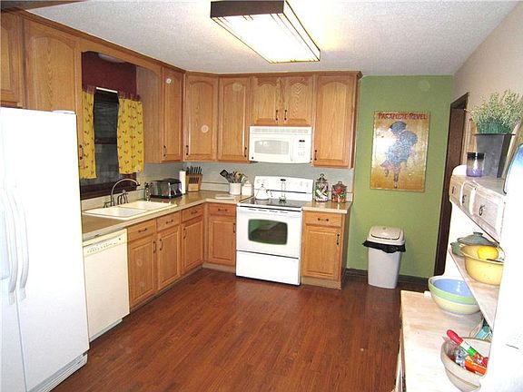 5th image of 1418 S 15th St