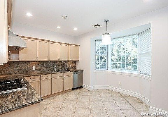 5th image of 4a Nassau Drive