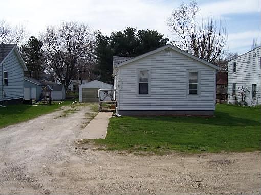 2nd image of 222 Avenue D