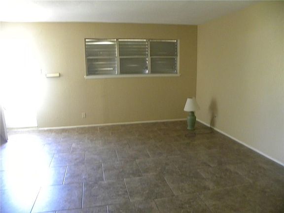 4th image of 554 Evergreen Dr