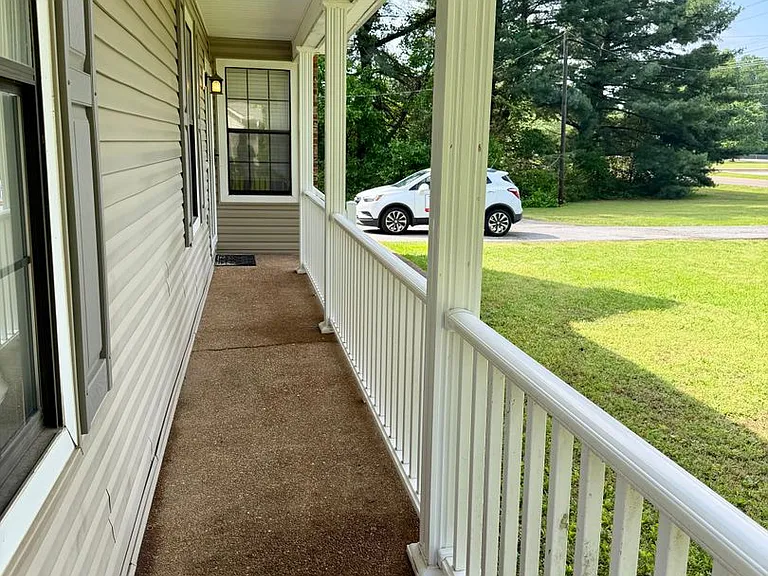 1068 Old Humboldt Rd — Photo 4