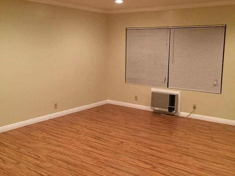 645 Fairview Ave #2 — Photo 5