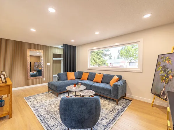 16131 109a Ave NW, Edmonton, AB T5P 1C5