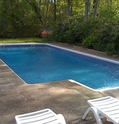 3rd image of 14 Debbie Ln