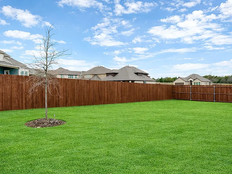 1609 Whisperwood Way — Photo 38