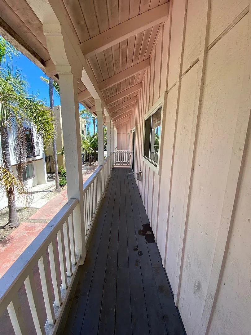 6564 Del Playa — Photo 3