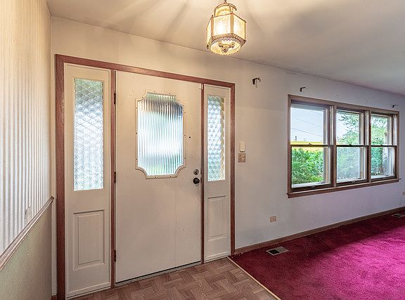 2nd image of 2111 Briarwood Ave