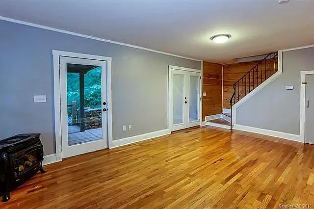 75 Rose Hill Rd — Photo 3