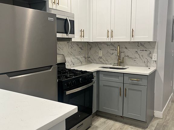 4th image of 85 Zabriskie St APT 3