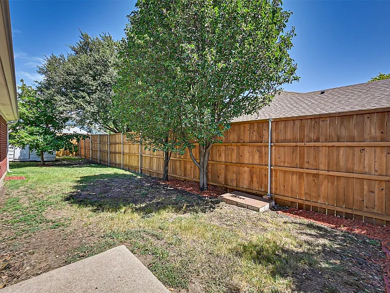 907 Clear Creek Dr — Photo 25