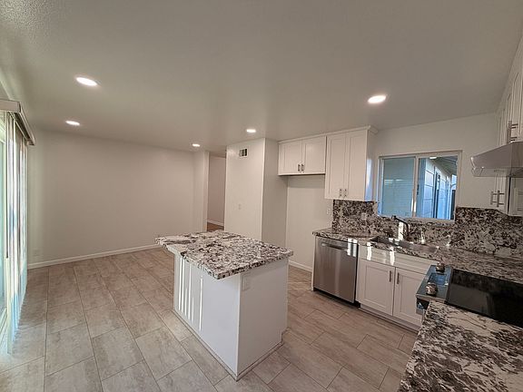 5th image of 5929 Mabie Ct