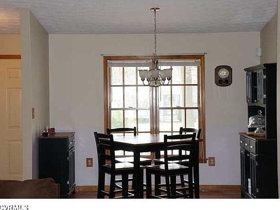 5th image of 13313 Evelyn Dr