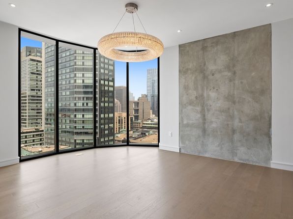 55 Lagrange St #PENTHOUSE 22E
