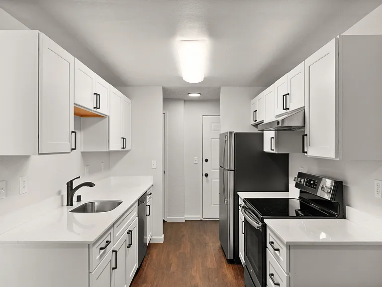2 Bed 1 Bath - 900 Sq Ft 2 Bed 1 Bath - 900 Sq Ft