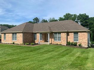 5886 Wells Rd, Saint Louis, MO 63128