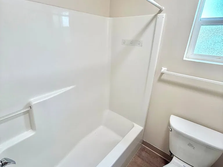 Montlake Villas — Photo 20