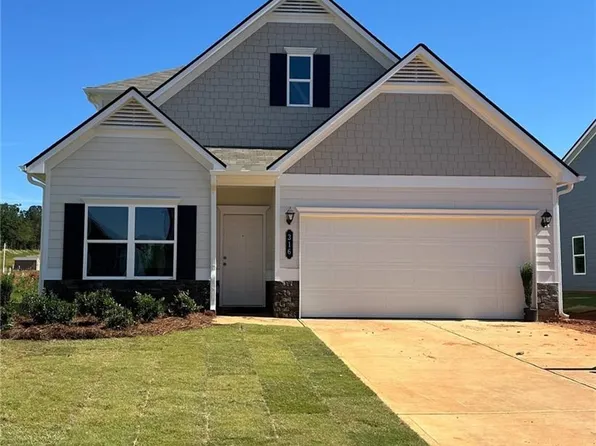 316 Lucyanna Ln, Cartersville, GA 30120
