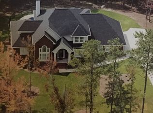 102 Strathmore Ln, Peachtree City, GA 30269