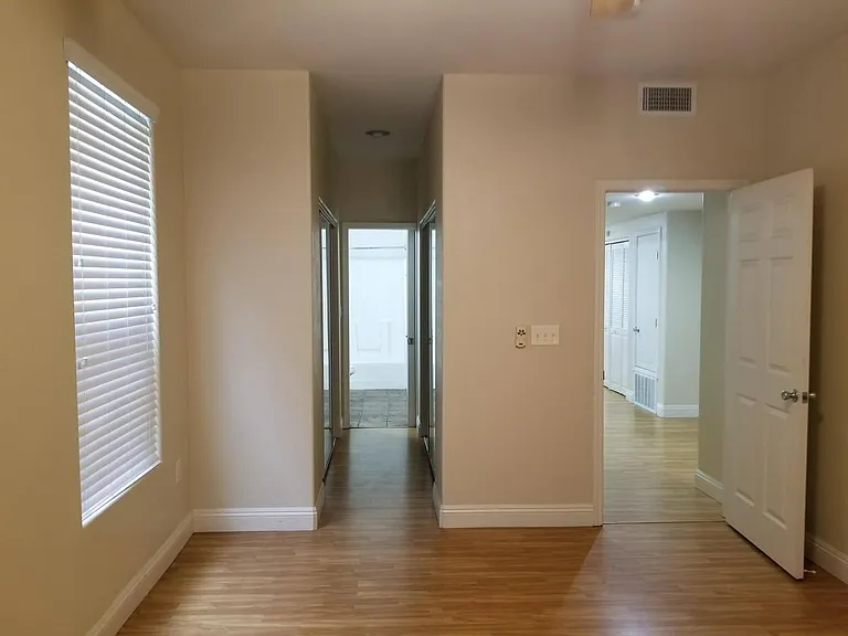 1804 G St — Photo 8
