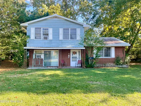 1205 W Main Street, Williamston, NC 27892