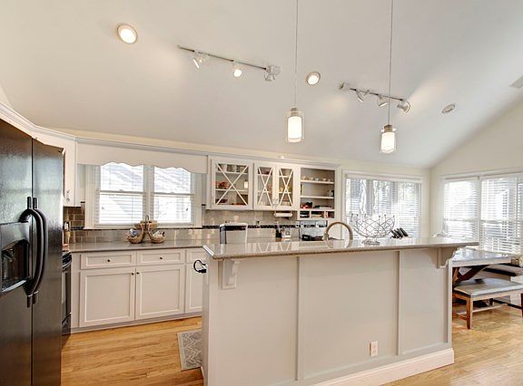 4th image of 616 Bellemeade