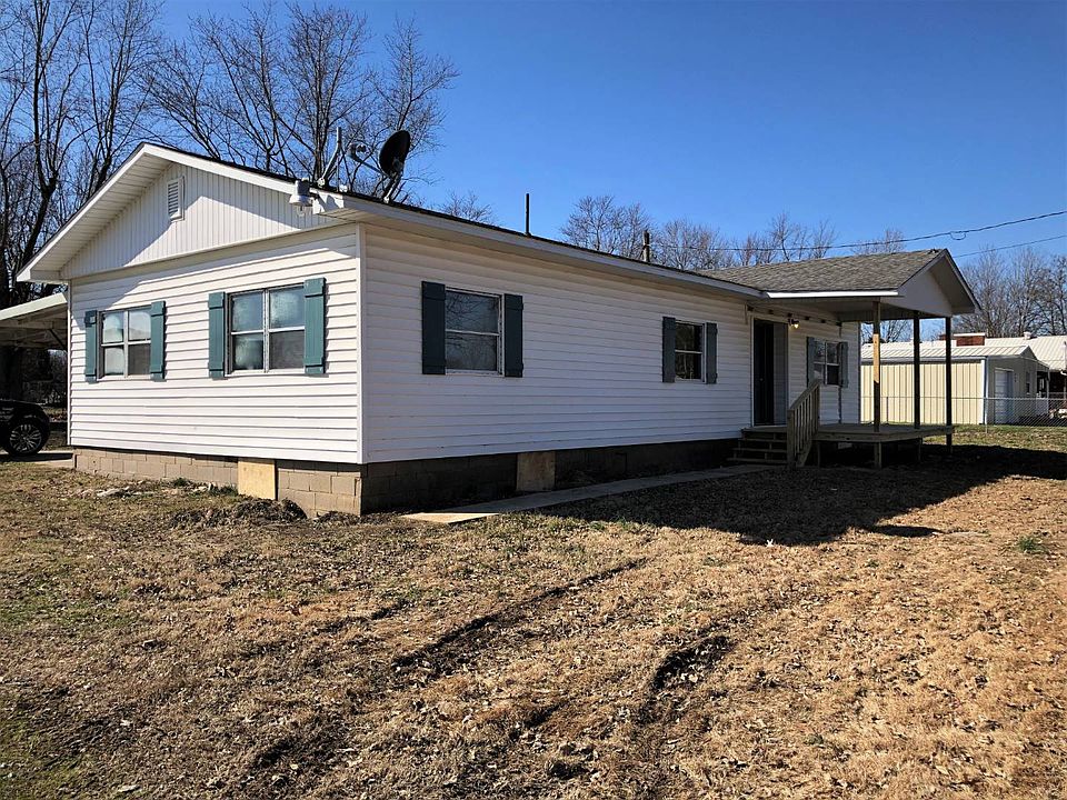 1st image of 120 Chapman Ave