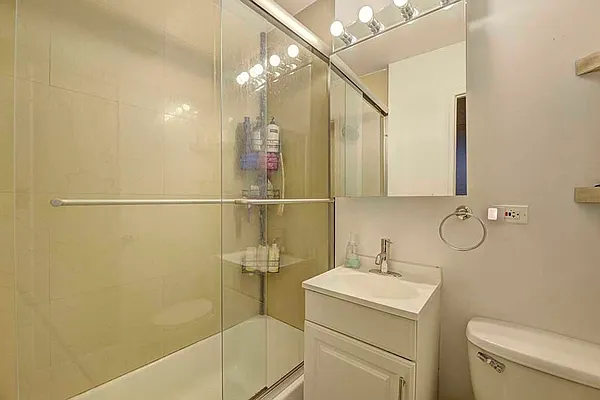 Rented by REAL New York | media 15