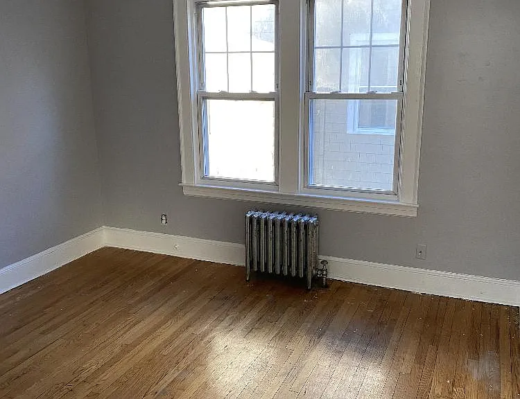 257 Sheffield Ave — Photo 8