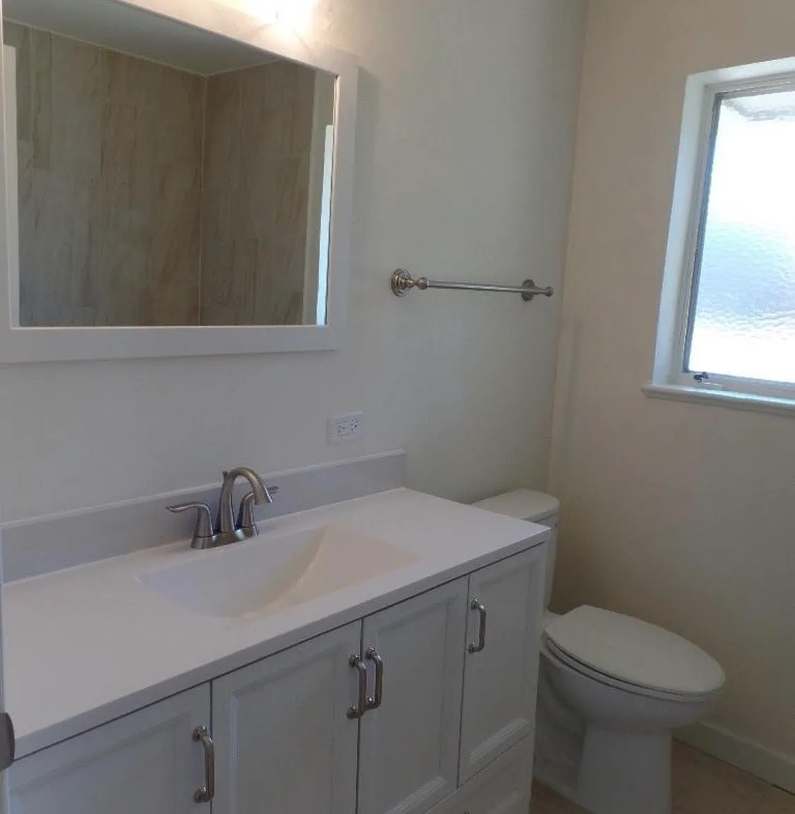 4 bed, 2252 sqft, $3,500 — Photo 3