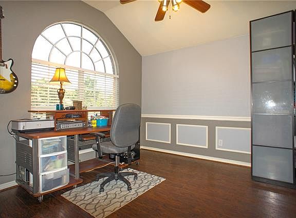 5th image of 2770 Stoney Hollow Ln