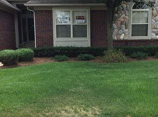 6860 Lexington Ave S, Shelby Township, MI 48317