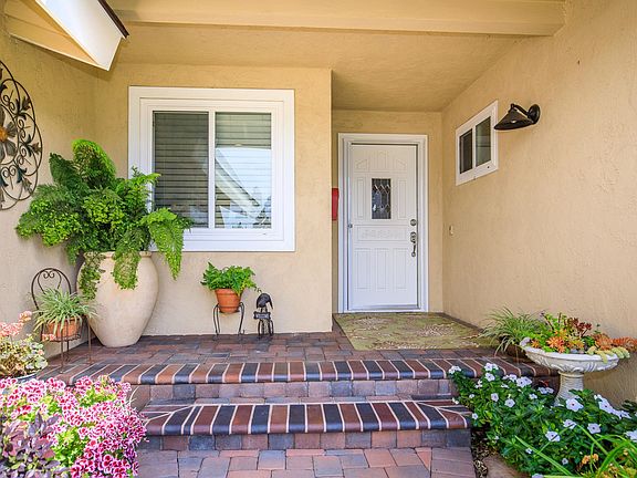 1557 Prima Ct Camarillo CA-print-008-8-P