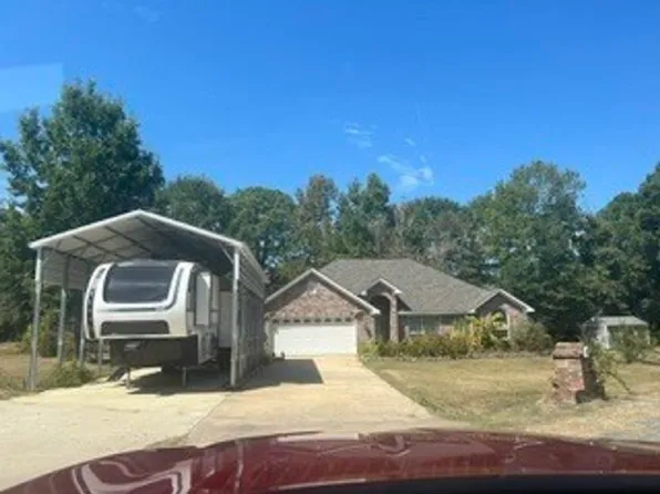 14 Annadale Dr, Maud, TX 75567