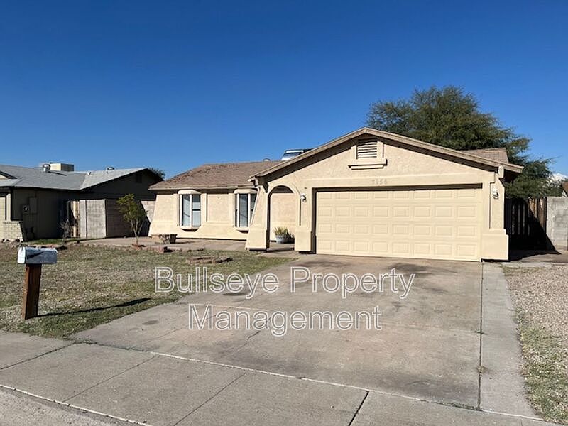 1st image of 7956 W Mariposa Dr