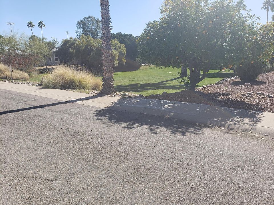 2nd image of 1642 E John Cabot Rd