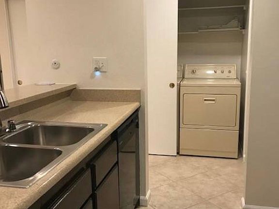 4th image of 7150 Carlson Cir