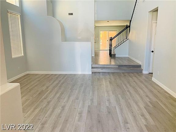 2nd image of 4725 Sequoia Park Ave