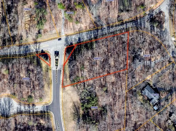 3601 Dover Park Rd #77, Greensboro, NC 27407