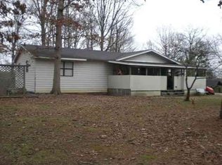 2665 Yuma Rd, Wildersville, TN 38388
