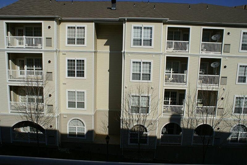 1st image of 4560 Strutfield Ln APT 1108