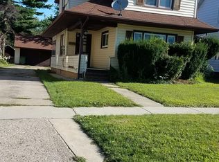 221 Courtland St, Fairport Harbor, OH 44077