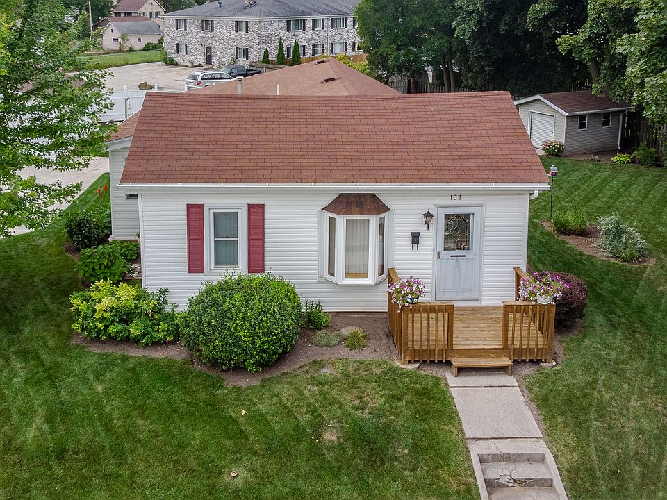 1st image of 131 Giddings Ave