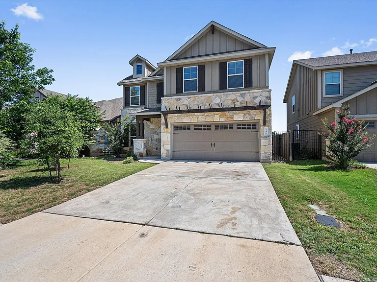 146 Russet Trl — Photo 3